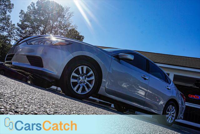 Used 2016 Nissan Altima 2.5 S w/ Power Driver Seat Package FWD image 4