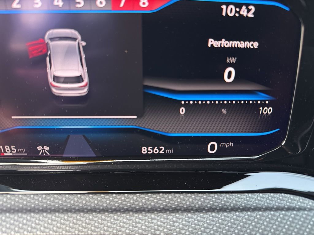 Used 2024 Volkswagen Golf R image 7