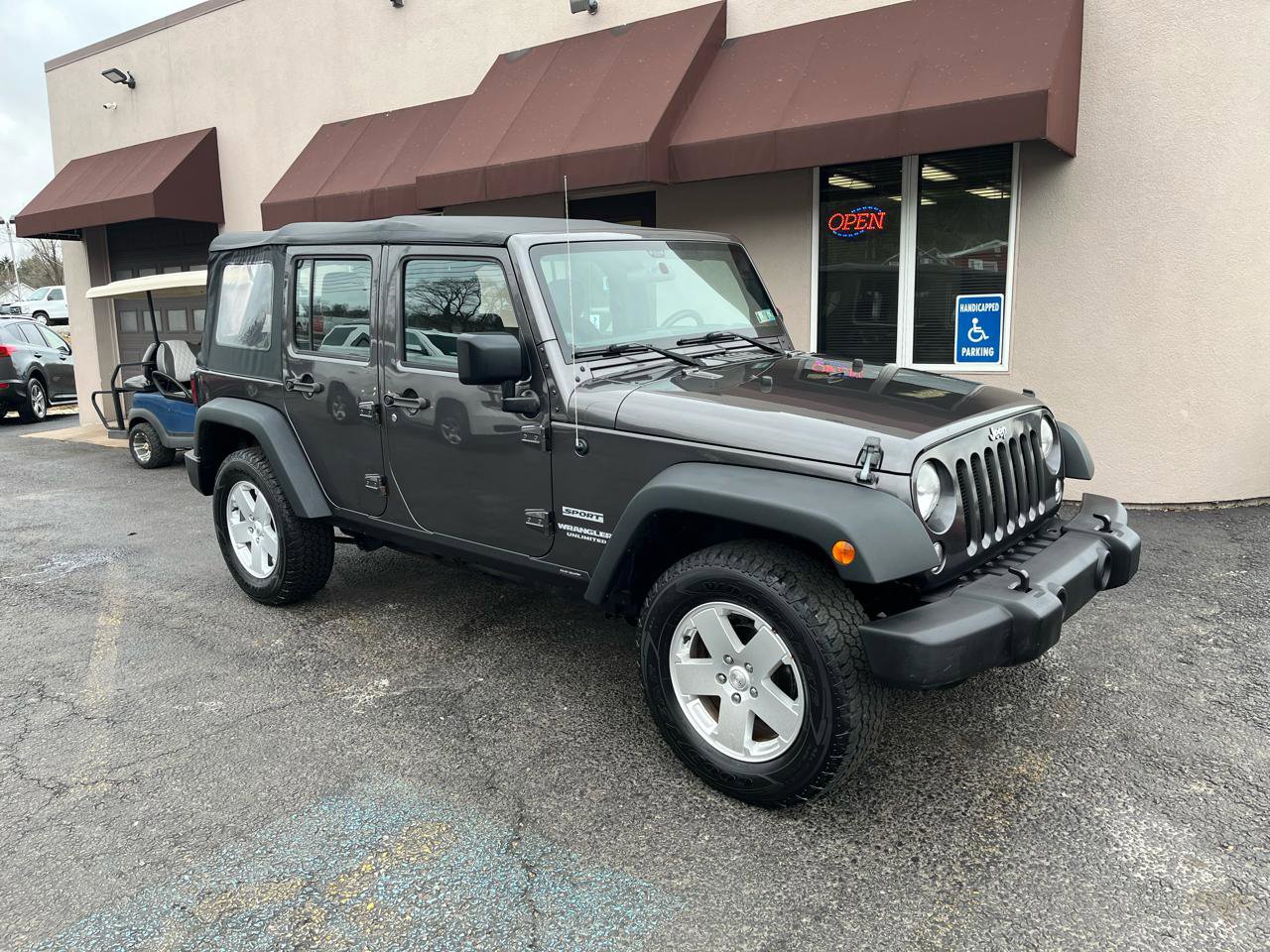 Used 2014 Jeep Wrangler Unlimited Sport image 3