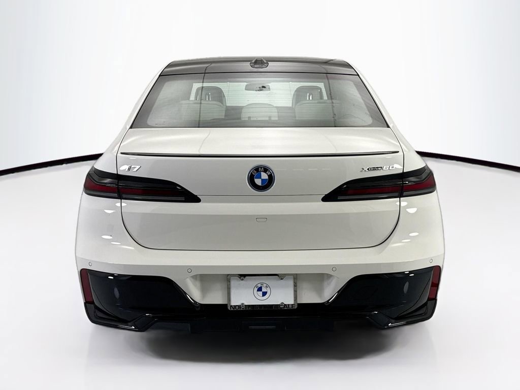 New 2026 BMW i7 xDrive60 AWD/4WD image 6