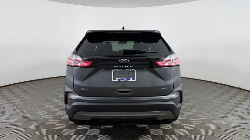 Used 2024 Ford Edge SEL AWD/4WD image 7