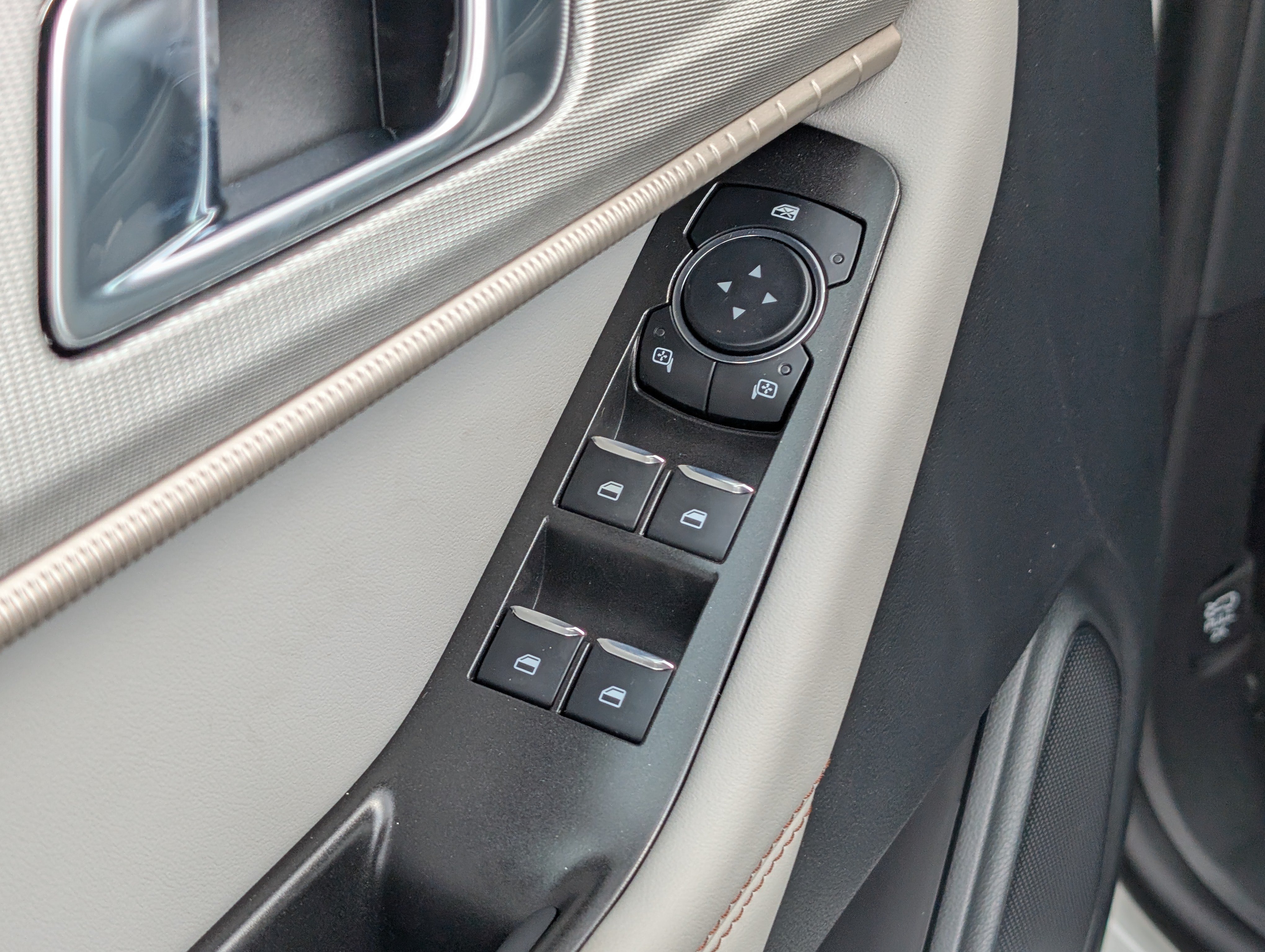 New 2026 Ford Explorer Active w/ Active Comfort Package AWD/4WD image 18