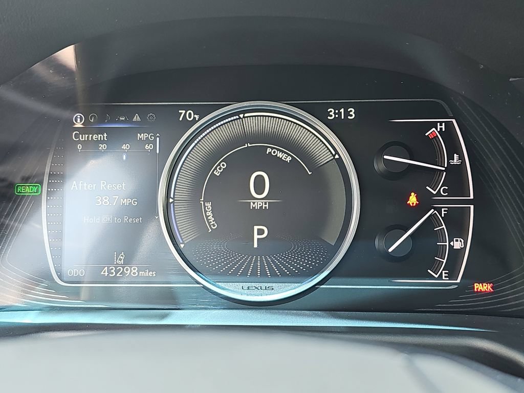 Certified 2022 Lexus ES 300h w/ Premium Package FWD image 18