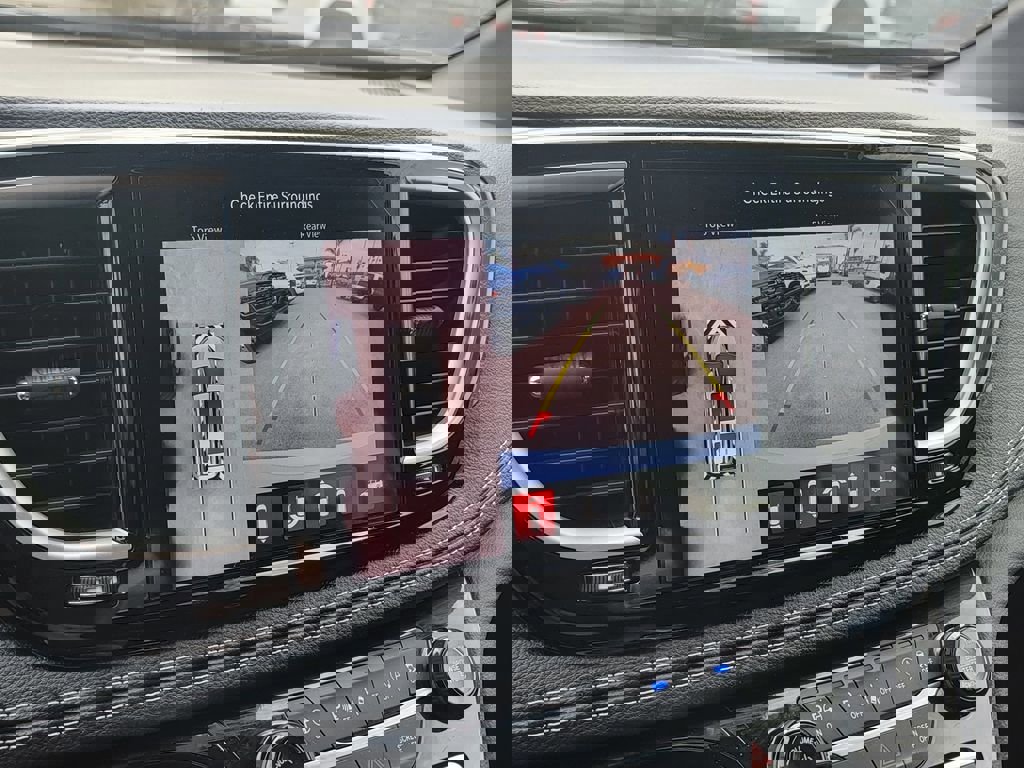 New 2025 Chrysler Pacifica Select w/ Fav Edition Package image 17