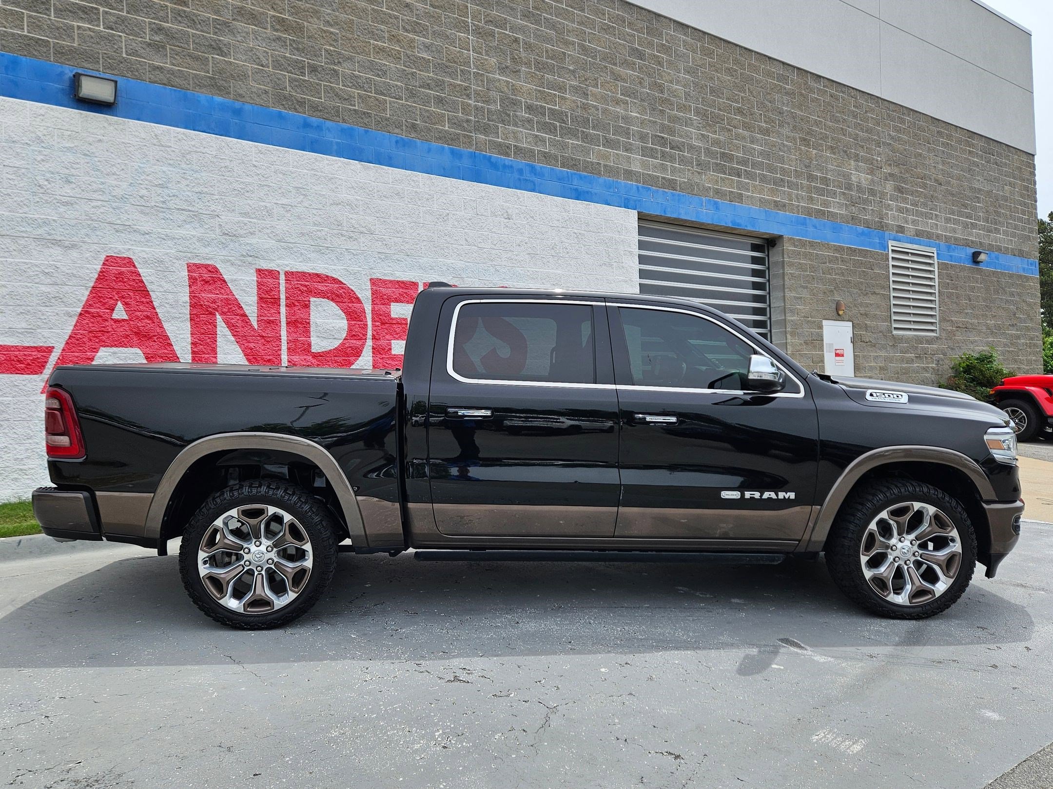 Used 2021 RAM 1500 Limited AWD/4WD image 8
