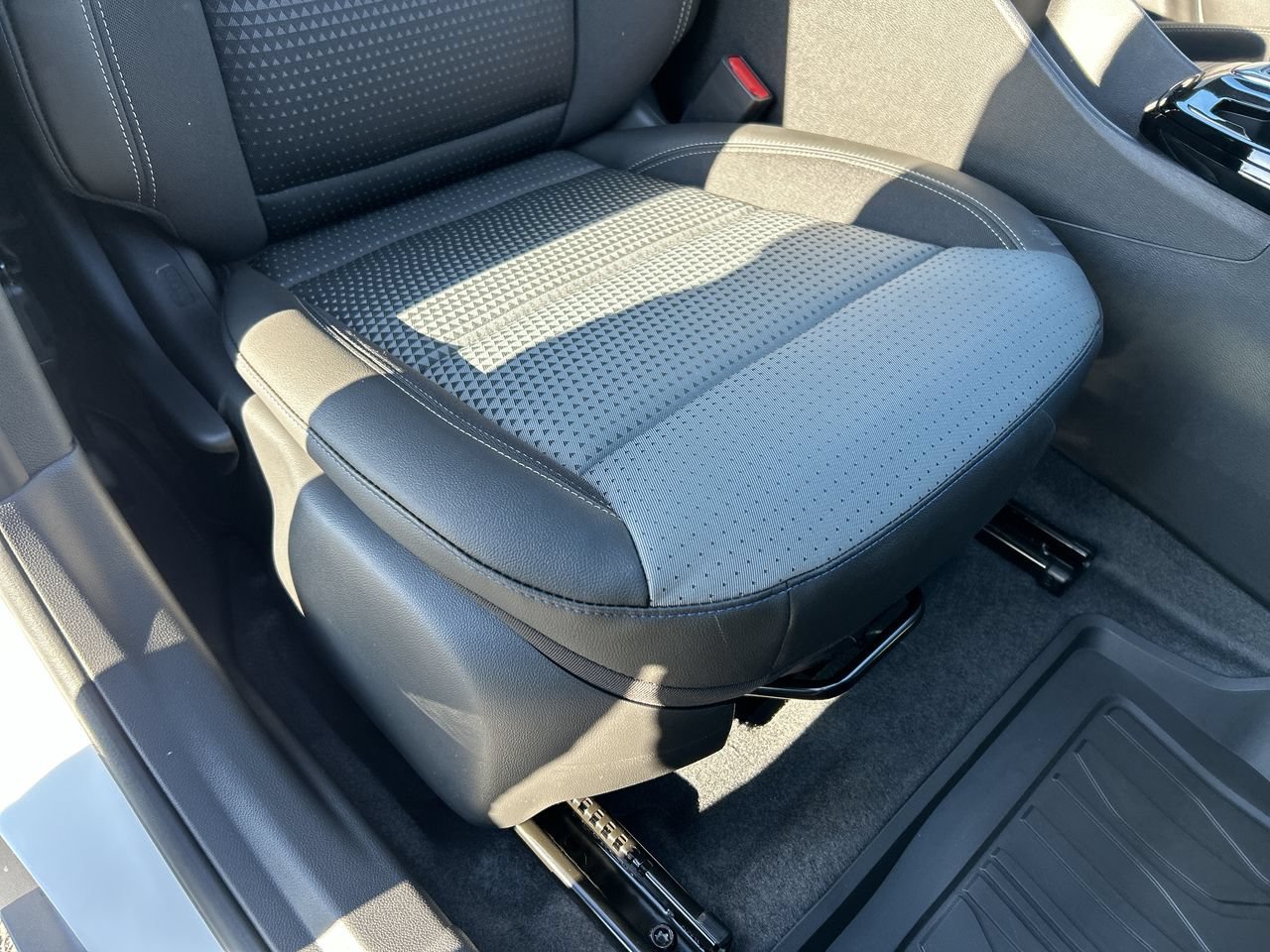 New 2026 Chevrolet Trax LT w/ Driver Confidence Package FWD image 14