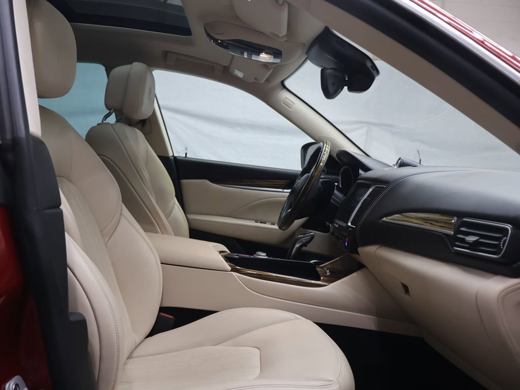 Used 2020 Maserati Levante GranLusso image 10