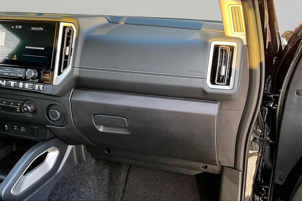 Used 2025 Nissan Frontier SV RWD image 26