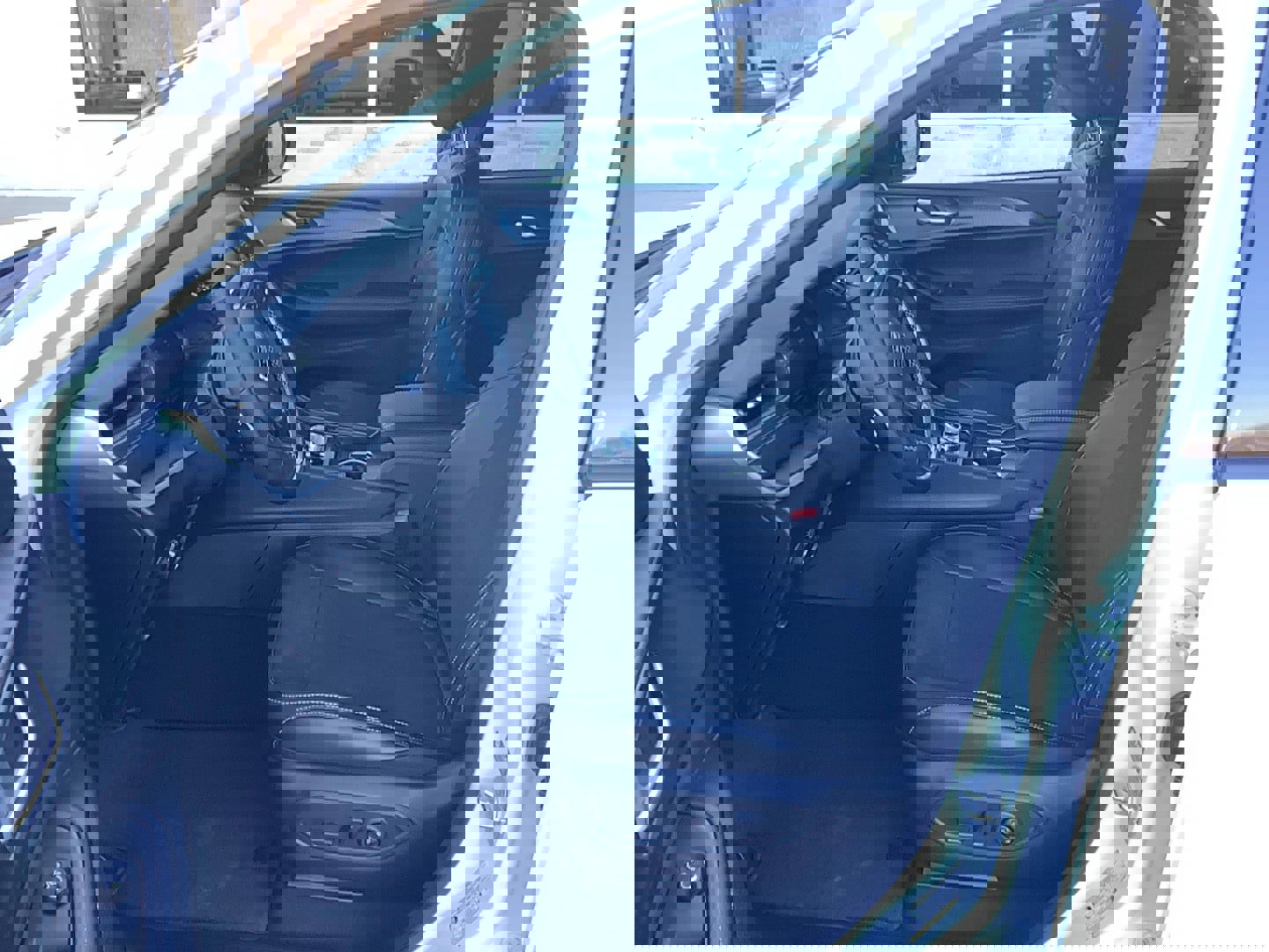 New 2025 Jeep Grand Cherokee Altitude image 10