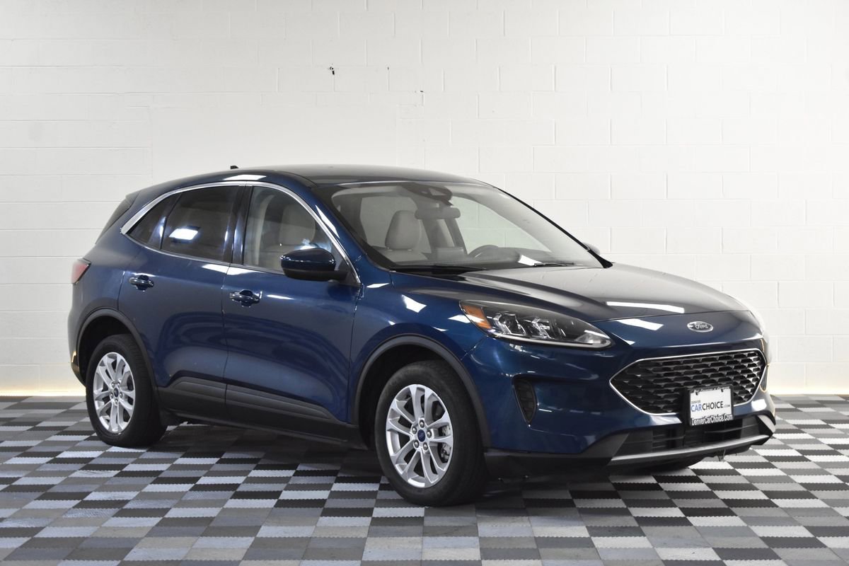 Used 2020 Ford Escape SE image 8