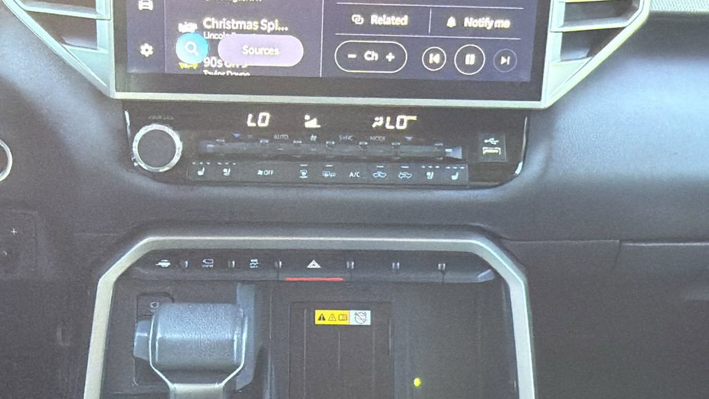 Used 2024 Toyota Tundra Limited image 22