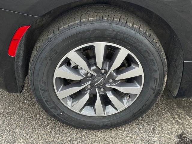 Certified 2023 Chrysler Pacifica Limited image 12