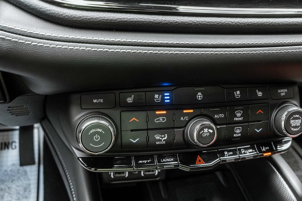 Used 2024 Dodge Durango SRT AWD/4WD image 10