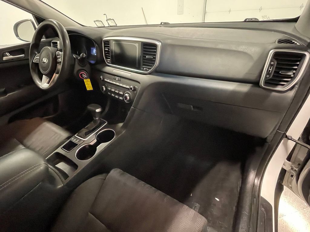 Used 2020 Kia Sportage LX image 26