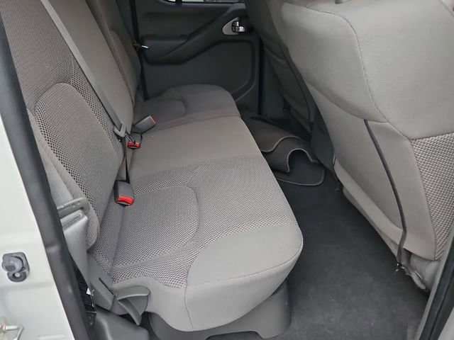 Used 2020 Nissan Frontier SV w/ Midnight Edition Floor Mats image 16