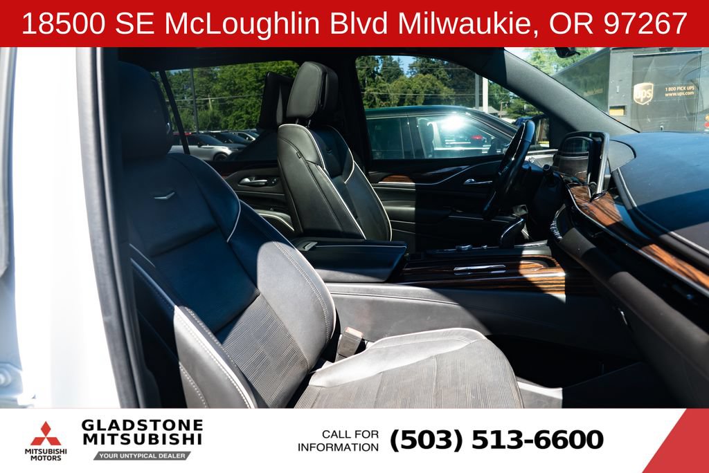 Used 2021 Cadillac Escalade ESV Premium Luxury w/ Performance Package AWD/4WD image 24