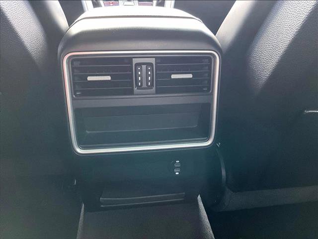 Used 2021 Porsche Cayenne Coupe image 25