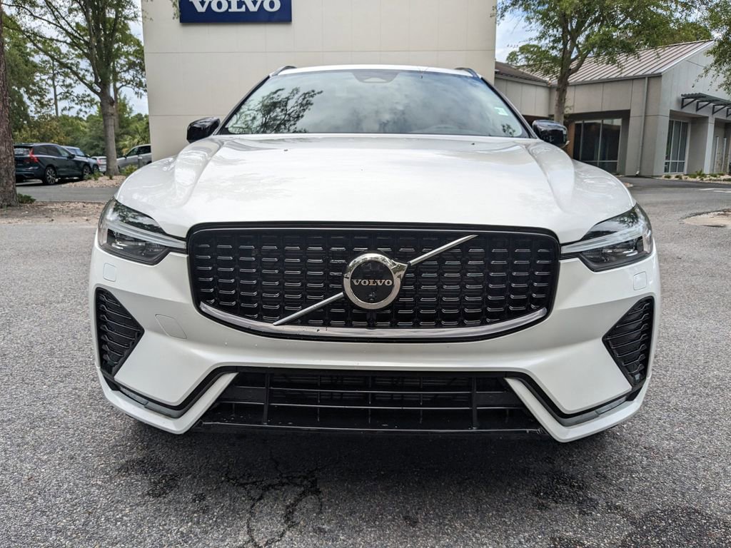 New 2025 Volvo XC60 B5 Plus w/ Protection Package Premier image 9