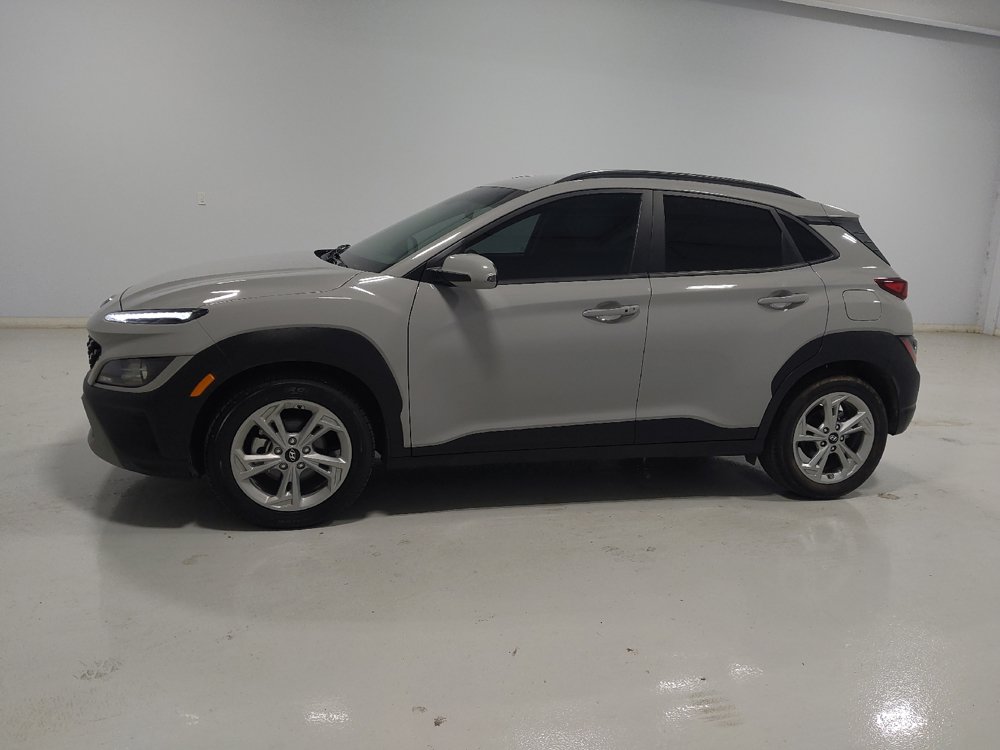 Used 2023 Hyundai Kona SEL FWD image 2