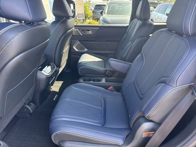 New 2026 INFINITI QX80 4WD image 8