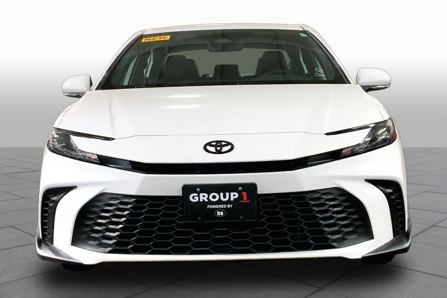 New 2026 Toyota Camry SE FWD image 3