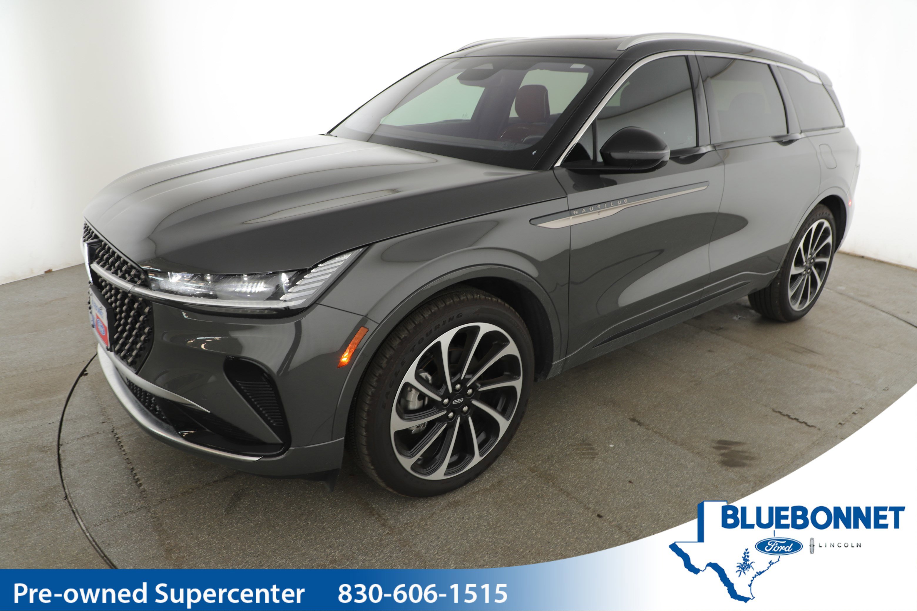 Used 2025 Lincoln Nautilus Black Label AWD/4WD image 1