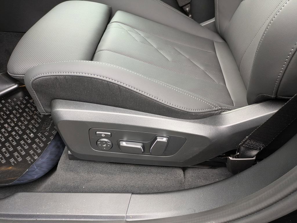 New 2026 BMW X3 xDrive30 w/ Convenience Package image 15
