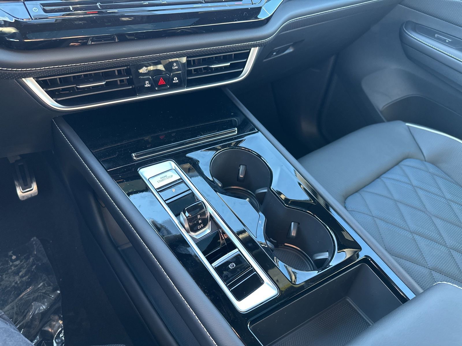 New 2026 Volkswagen Atlas Cross Sport SEL Premium R-Line image 50