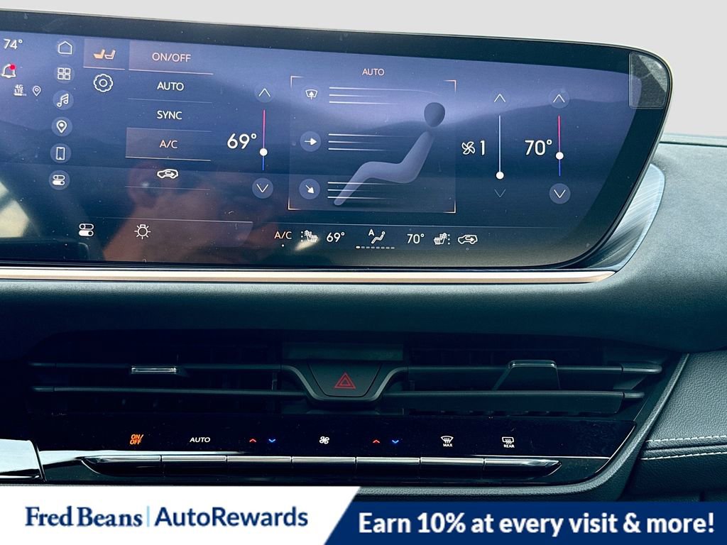 New 2025 Buick Envision Sport Touring image 16