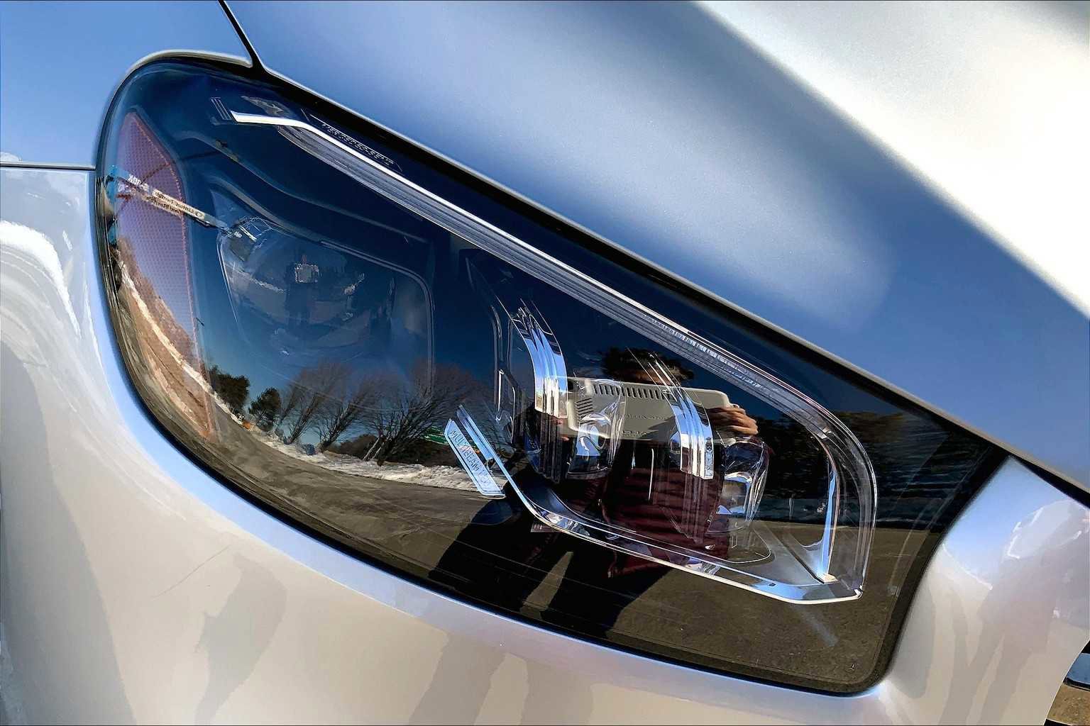 Certified 2025 Mercedes-Benz GLS 450 4MATIC image 17