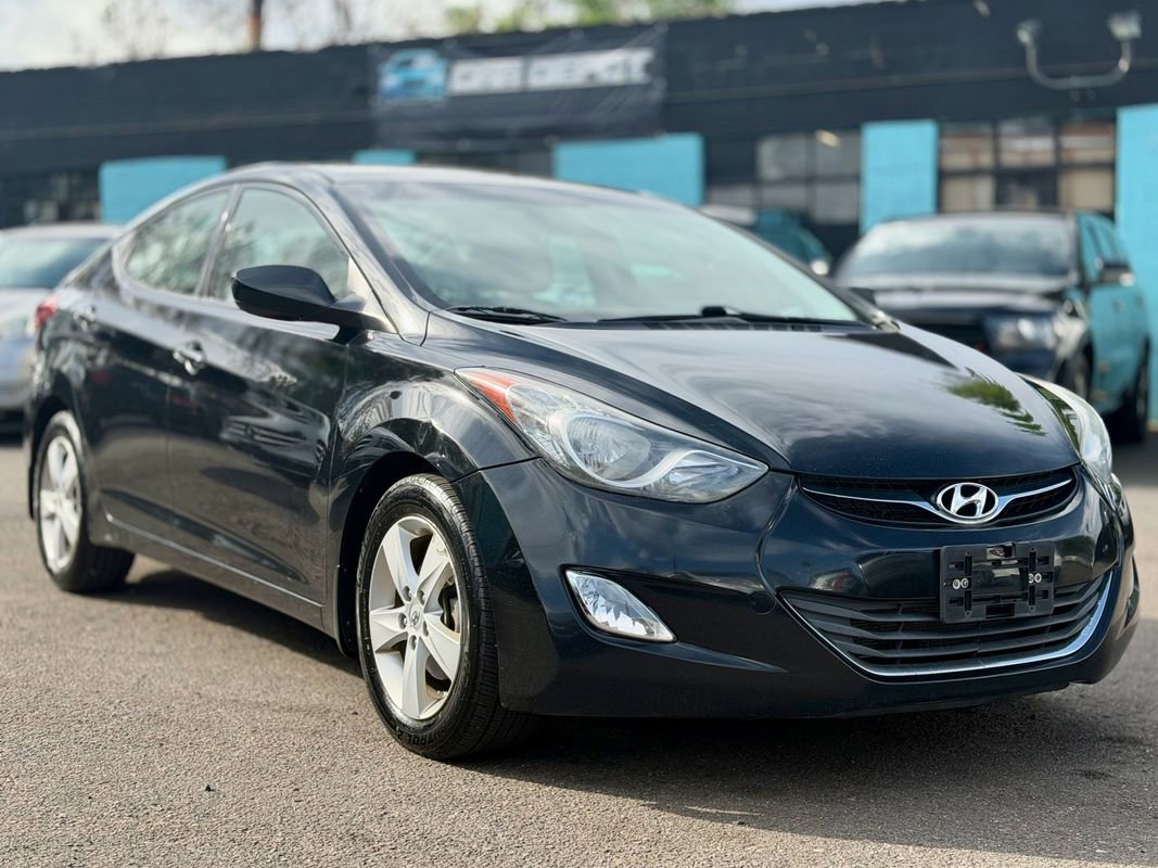 Used 2013 Hyundai Elantra GLS w/ Preferred Pkg FWD image 1