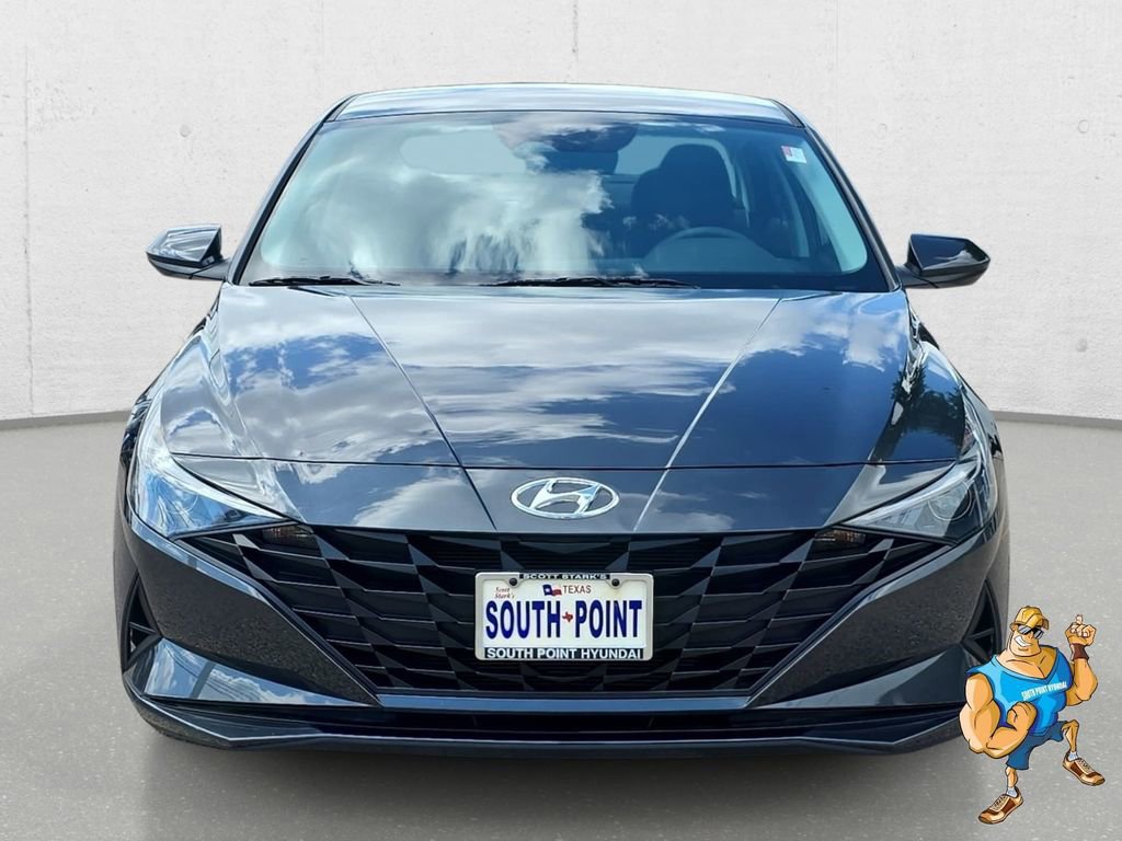 Certified 2023 Hyundai Elantra SEL image 2