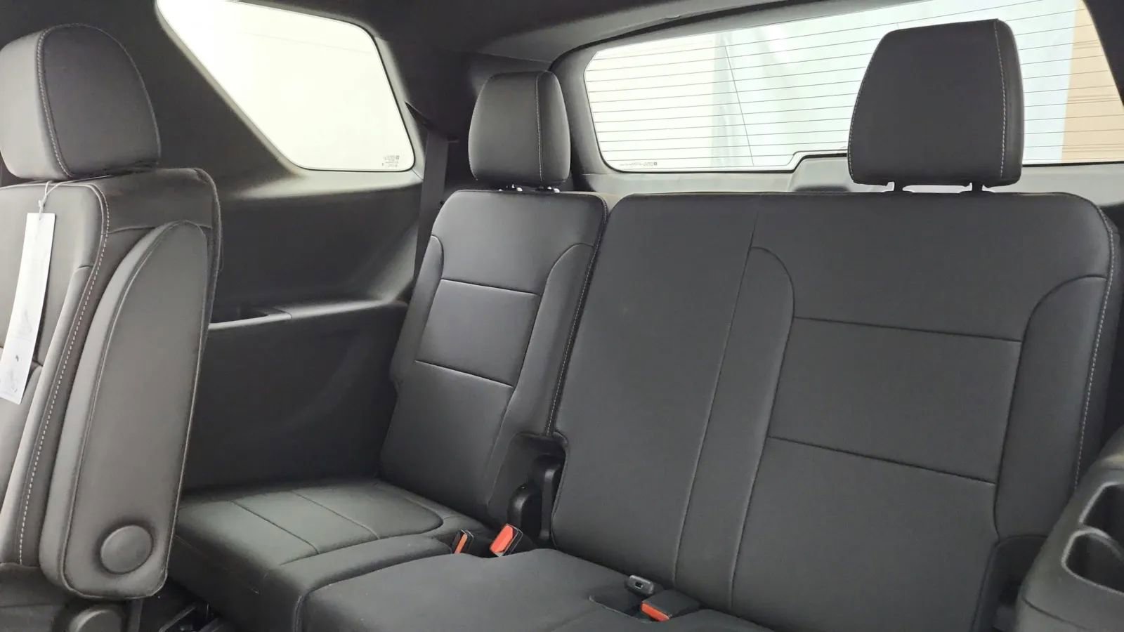 Used 2023 Chevrolet Traverse LT image 43