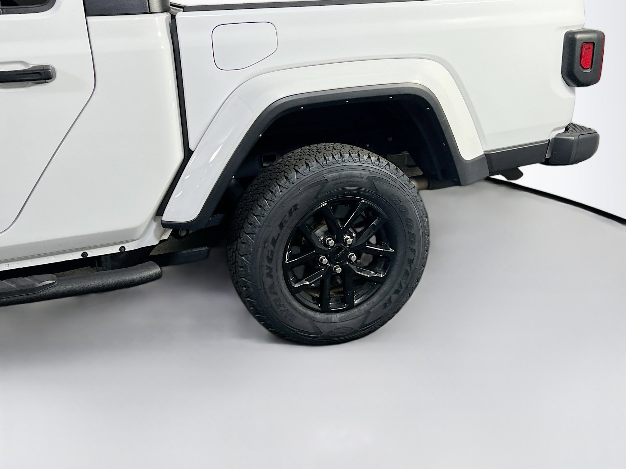 Used 2022 Jeep Gladiator Sport AWD/4WD image 29