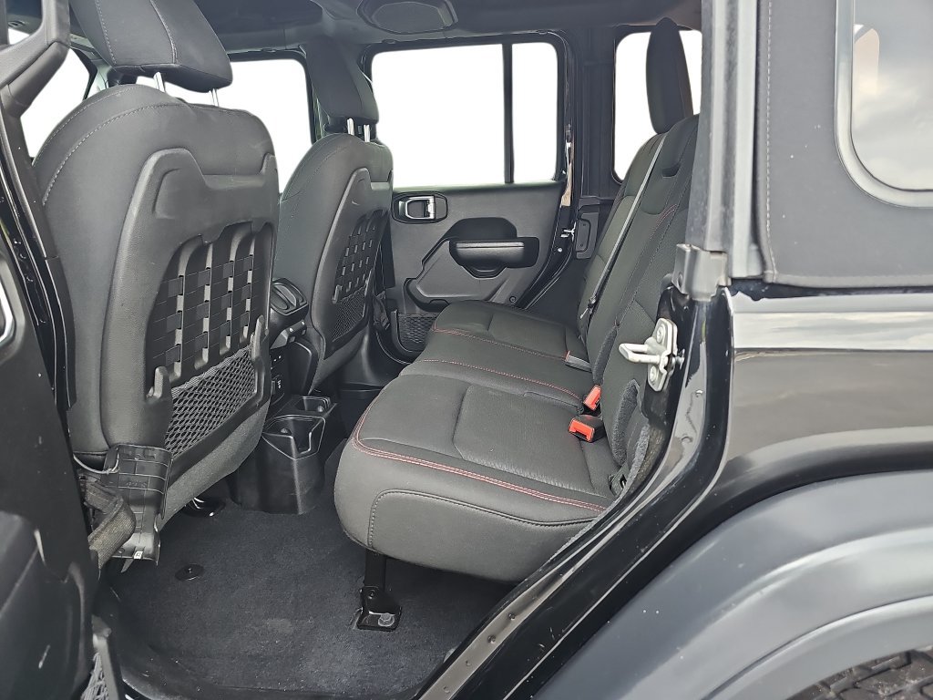 Used 2018 Jeep Wrangler Unlimited Rubicon AWD/4WD image 14