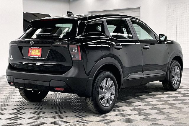 New 2026 Nissan Kicks S FWD image 17