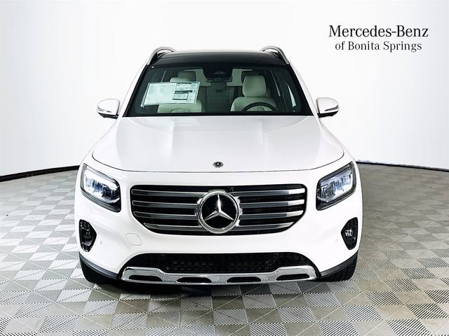 Used 2026 Mercedes-Benz GLB 250 4MATIC image 2
