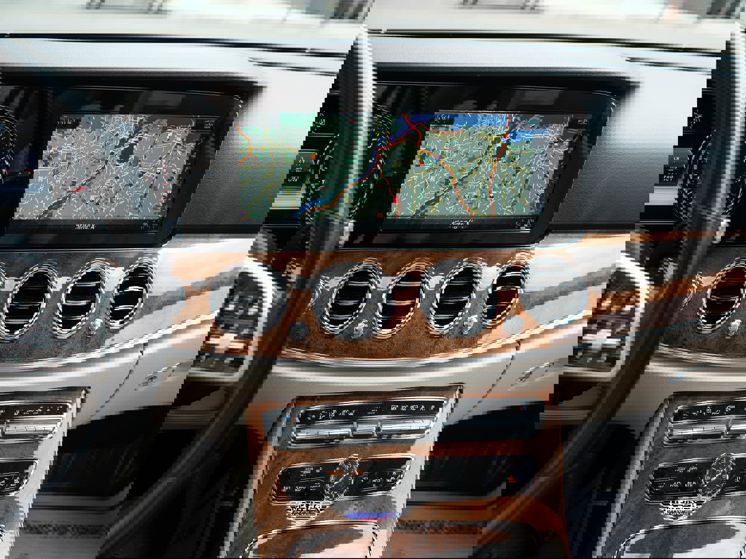 Used 2019 Mercedes-Benz E 300 300 image 30