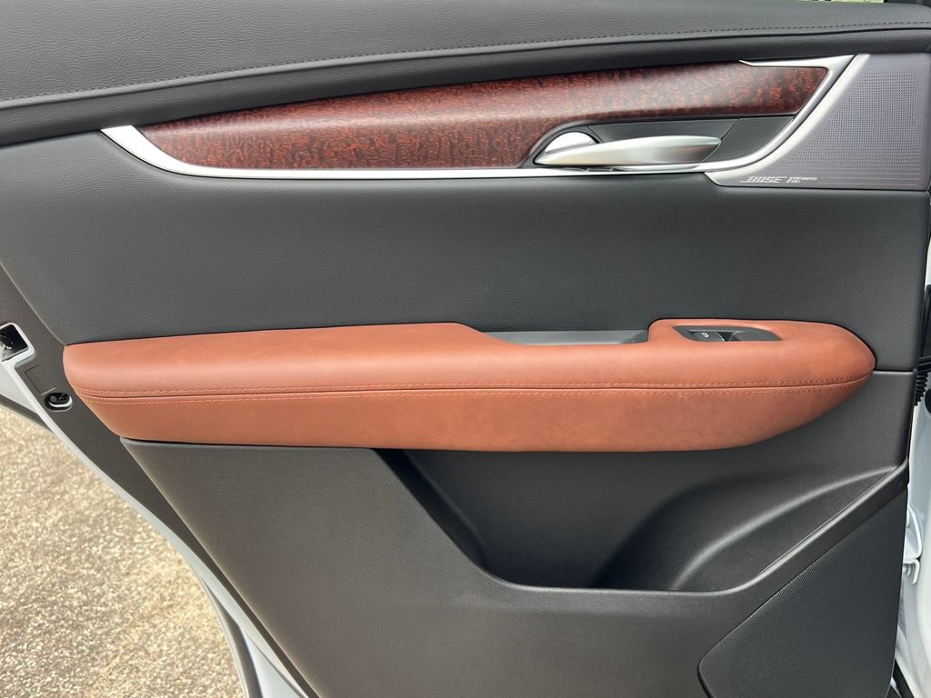 New 2026 Cadillac XT5 Sportv w/ LPO, Floor Liner Package AWD/4WD image 37