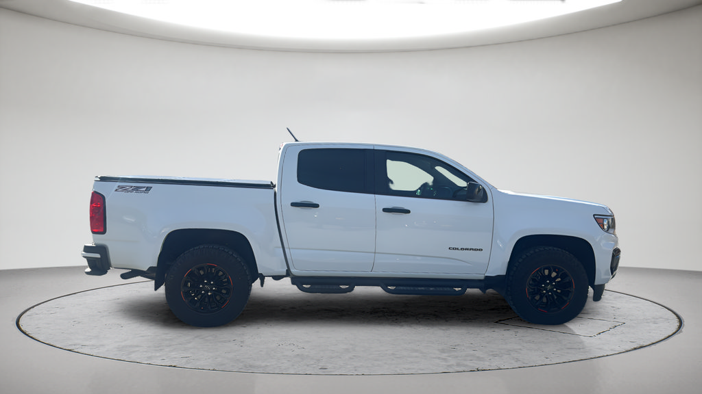Used 2022 Chevrolet Colorado Z71 AWD/4WD image 4