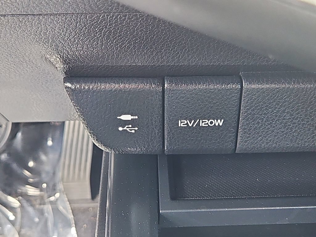 Used 2019 Toyota Camry SE FWD image 13