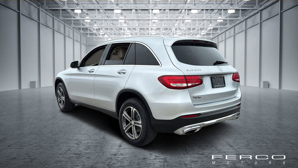 Used 2016 Mercedes-Benz GLC 300 image 3