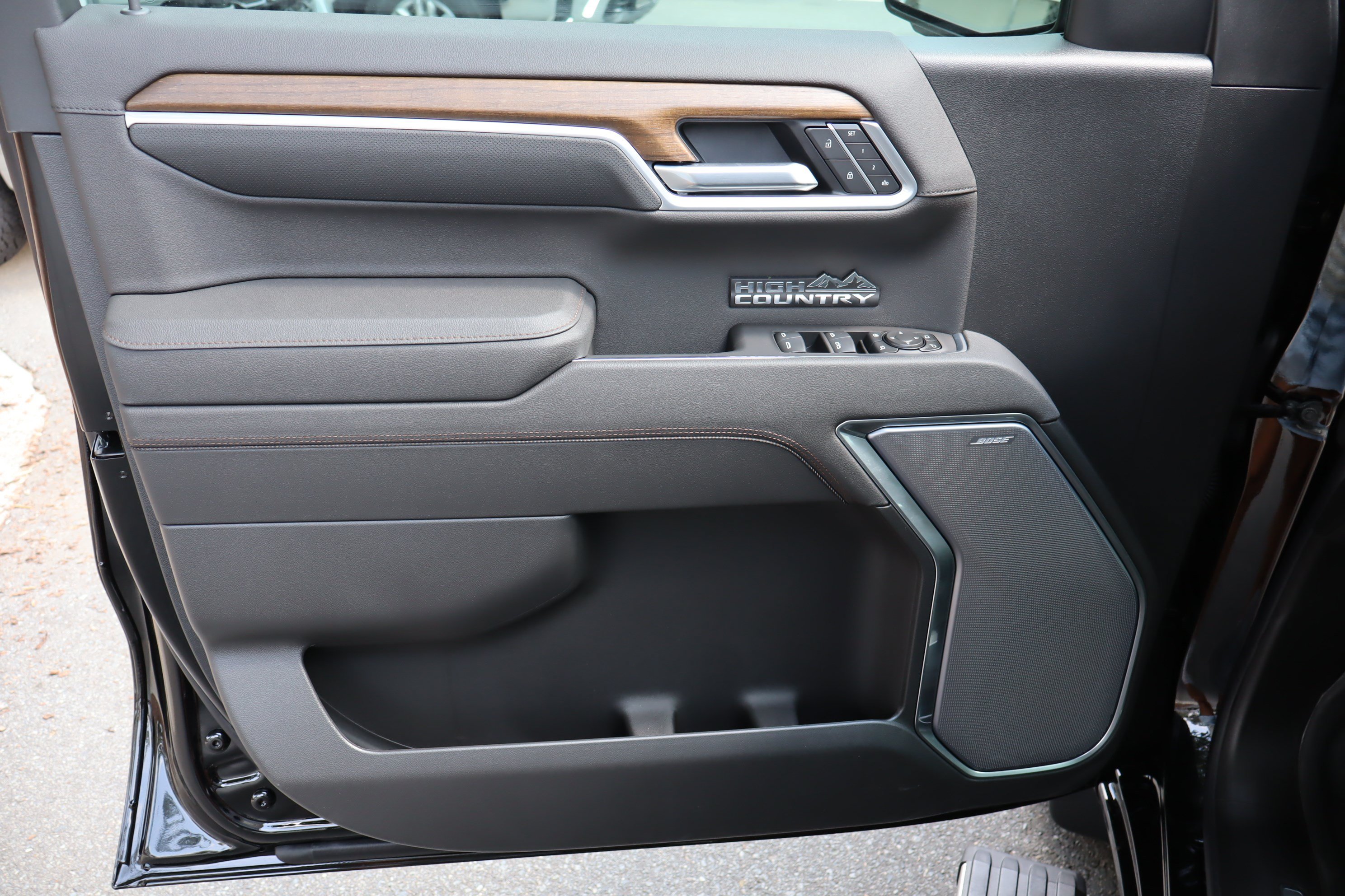 New 2026 Chevrolet Silverado 1500 High Country AWD/4WD image 12