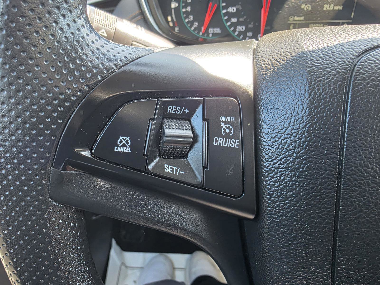 Used 2020 Chevrolet Trax LT FWD image 17