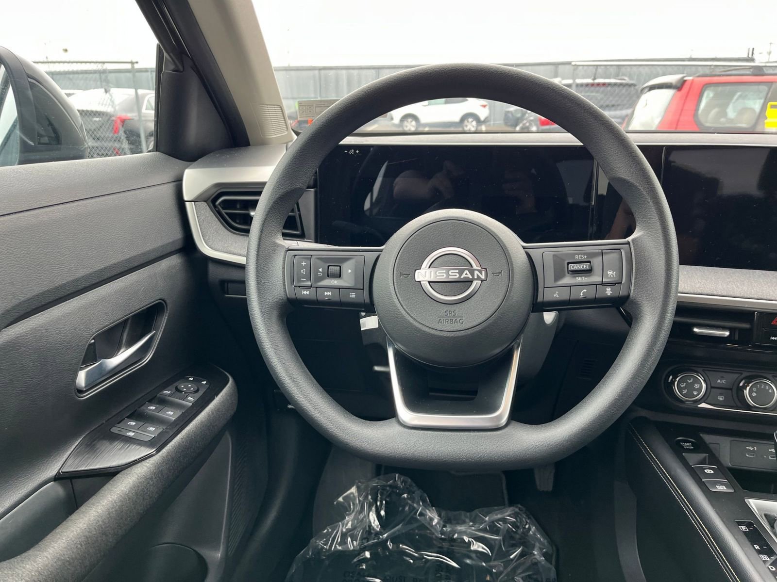 Used 2025 Nissan Kicks SV image 26