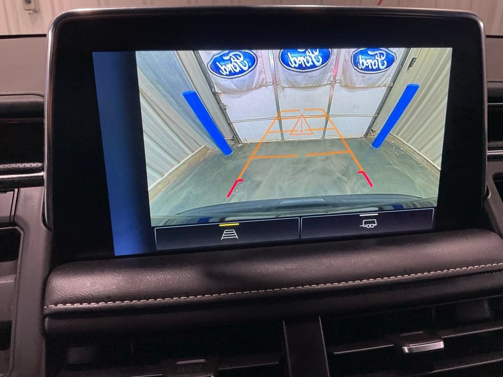 Used 2022 Chevrolet Suburban Premier RWD image 20