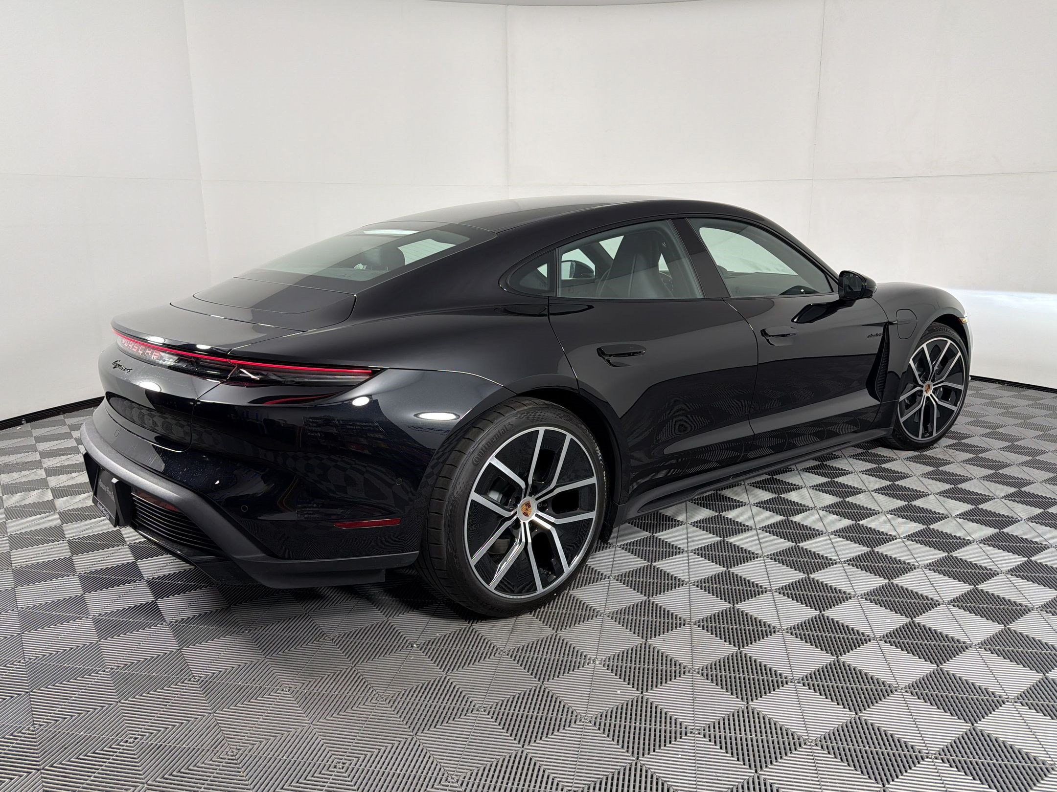 New 2026 Porsche Taycan AWD/4WD image 9