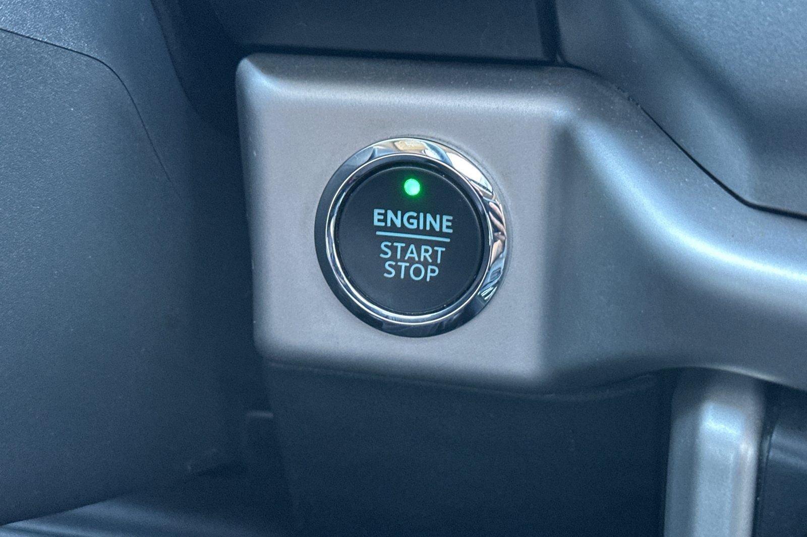 Used 2023 Ford Expedition XLT image 24