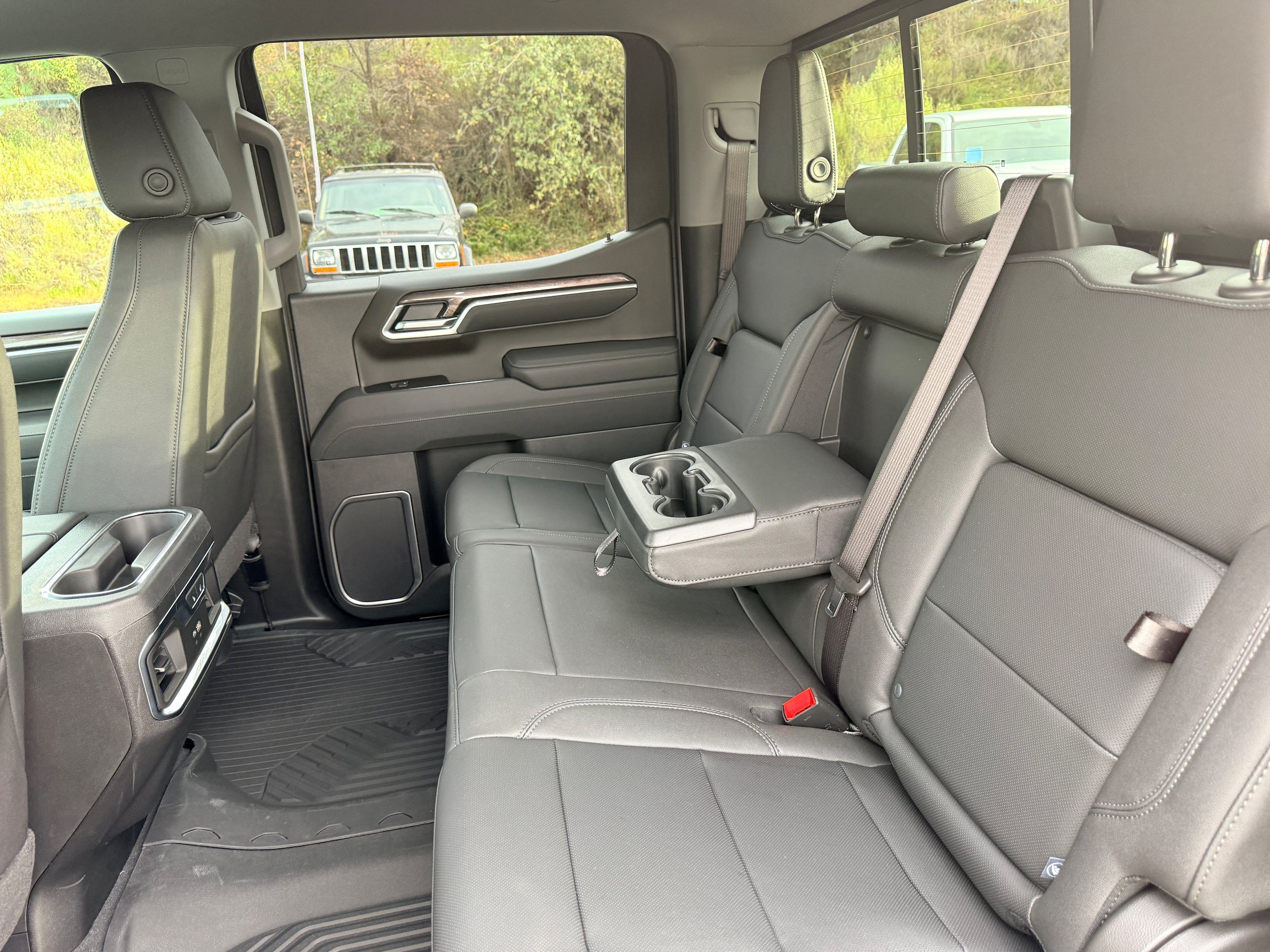 New 2026 Chevrolet Silverado 1500 LTZ AWD/4WD image 9