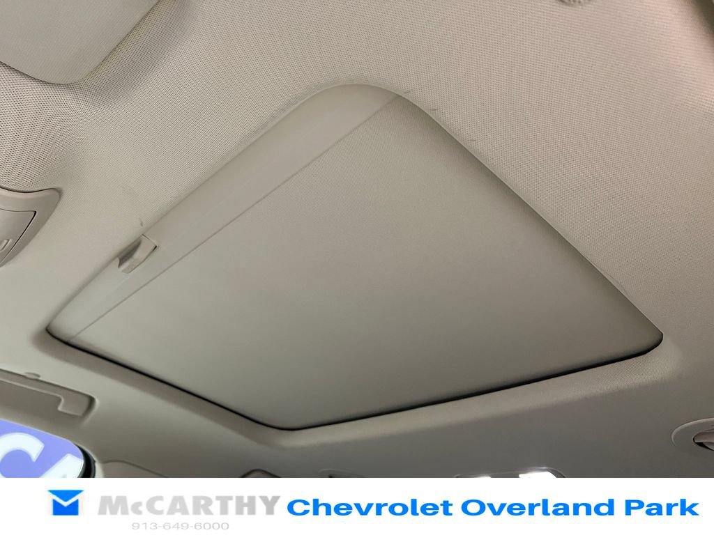 Used 2022 Buick Enclave Avenir w/ Avenir Technology Package AWD/4WD image 25